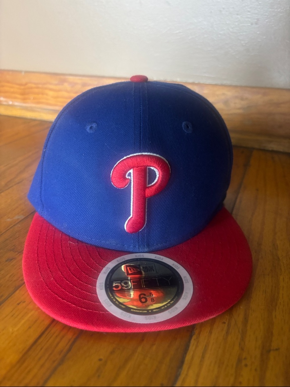 New Era Youth Phillies fitted hat